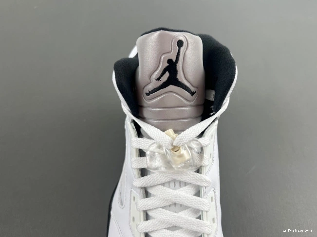 JORDAN DD0587-110 5 BLACK' 'WHITE AIR RETRO 1121